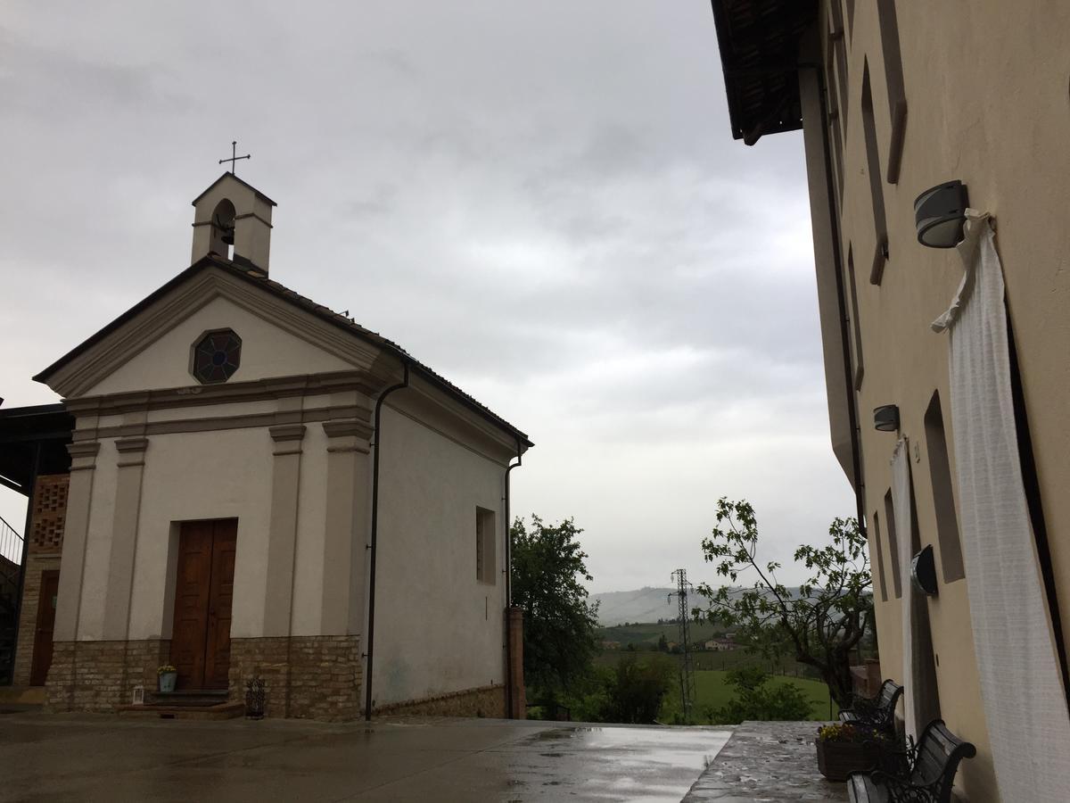 Cascina Baresane Bed and Breakfast Alba  Exteriör bild