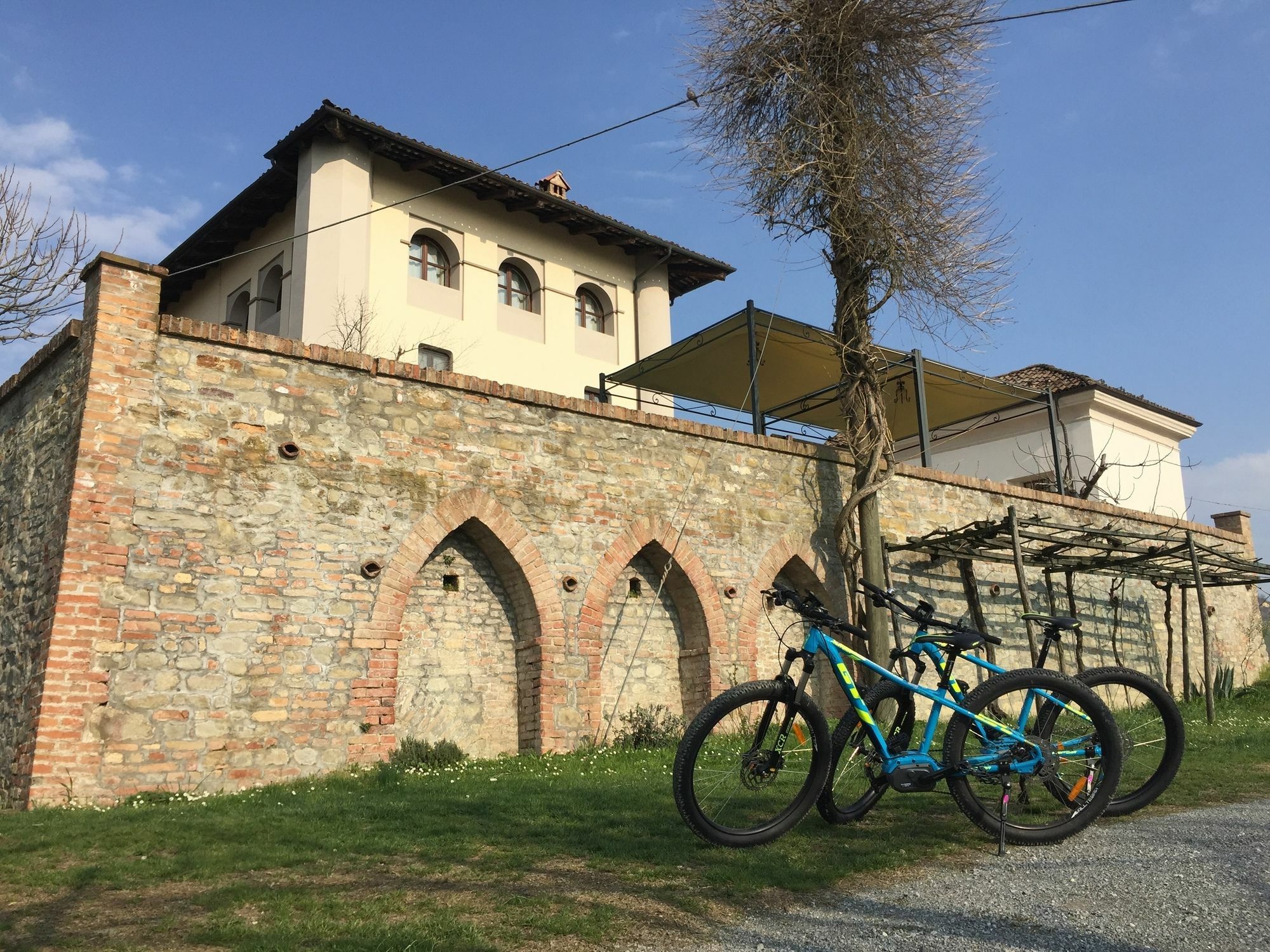 Cascina Baresane Bed and Breakfast Alba  Exteriör bild